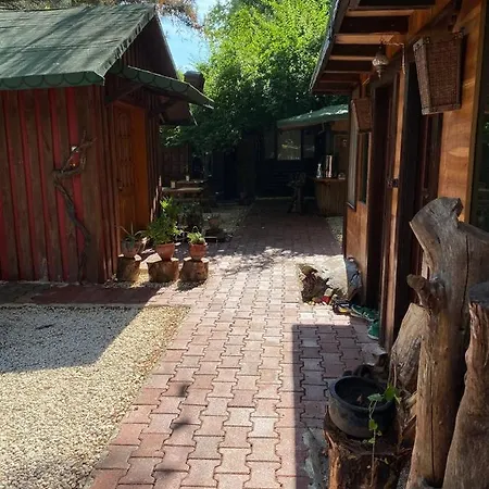The Dacha Chiraly Gæstehus
